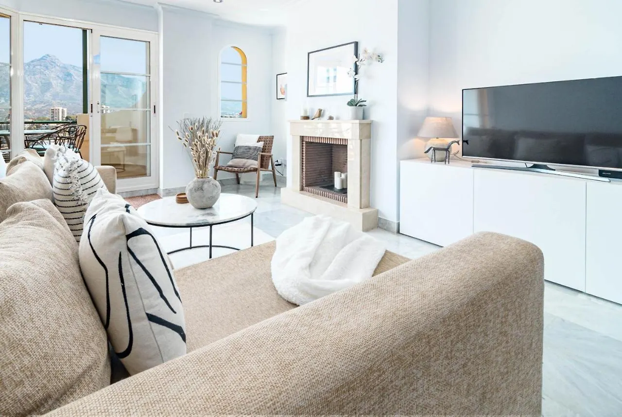Sam24I- Cozy Apartment Walking Distance To Beach Μαρμπέλλα